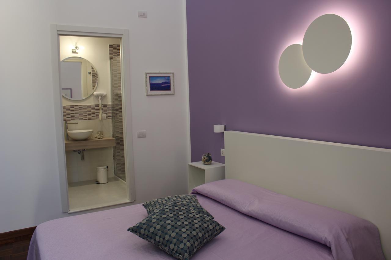 319 Al Duomo Bed & Breakfast เนเปิลส์ ภายนอก รูปภาพ